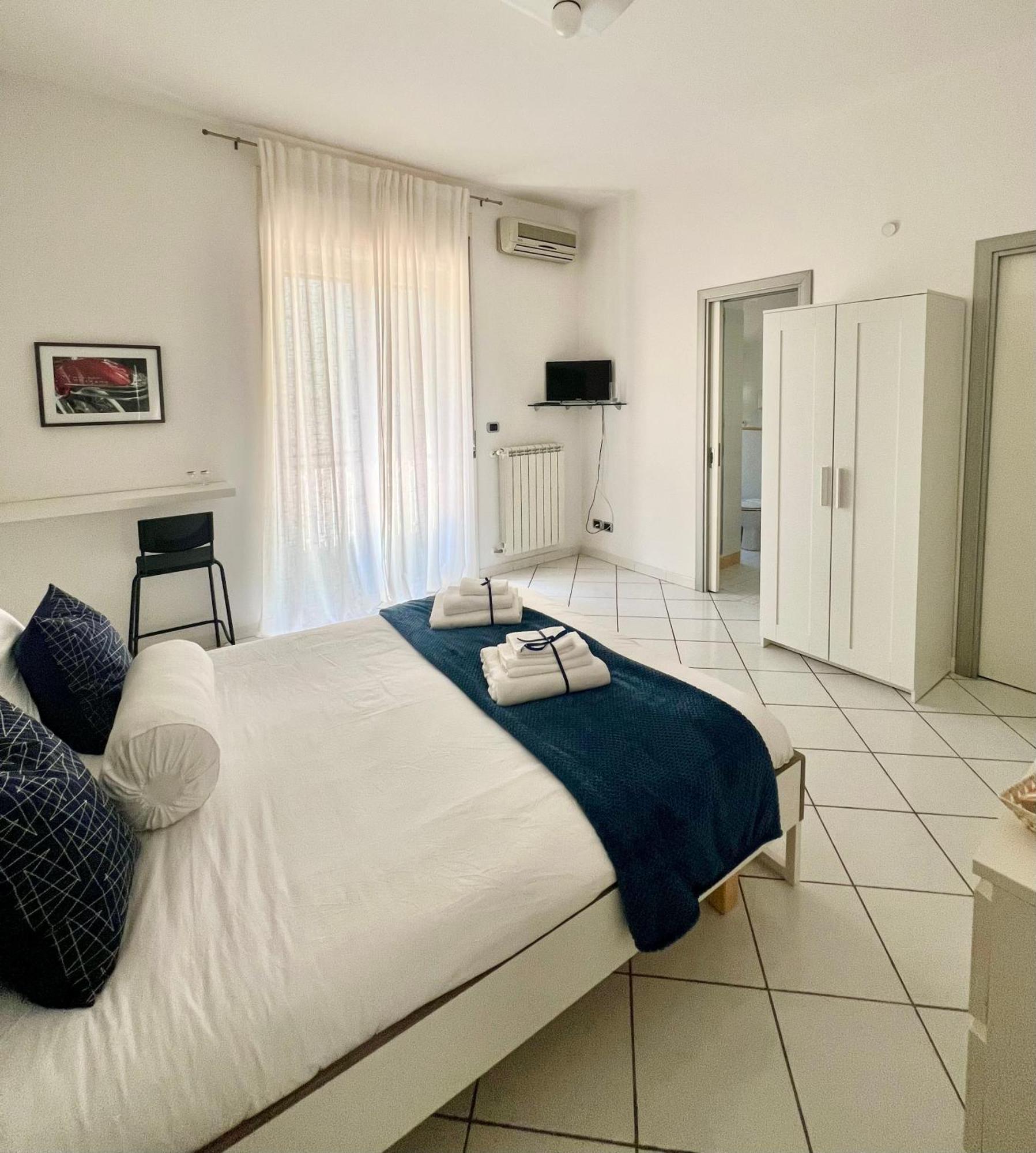 Suite 84 Holiday Home Salerno Eksteriør bilde